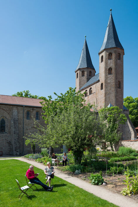 Klostergarten und Klosterkirche Drübeck